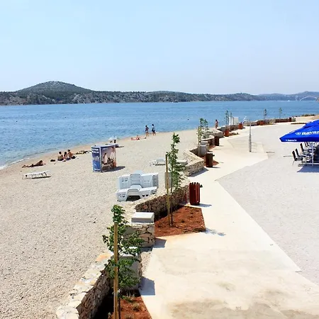 Holiday House With A Swimming Pool Lozovac, Krka - 11715 Vikendica *