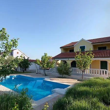 Holiday House With A Swimming Pool Lozovac, Krka - 11715 Vikendica