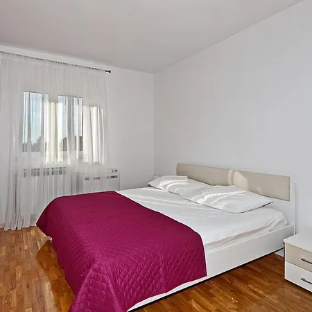 Holiday House With A Swimming Pool Lozovac, Krka - 11715 Vikendica