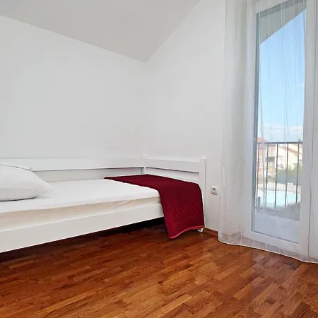 Σπίτι διακοπών House With A Swimming Pool Lozovac, Krka - 11715