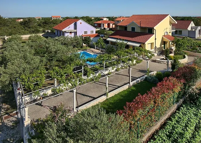 Vakantiehuis House With A Swimming Pool Lozovac, Krka - 11715 *